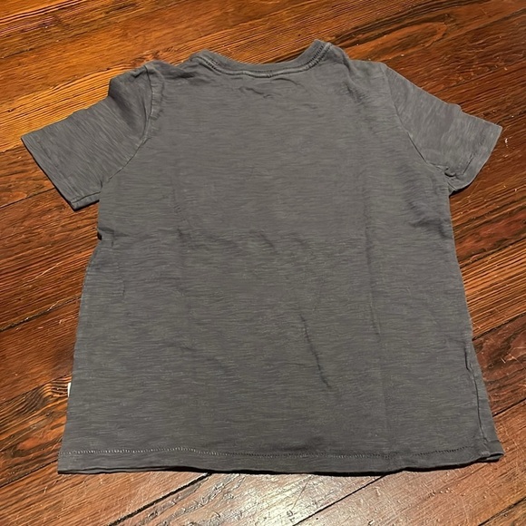 Gap Kid’s Gray Star Wars Shirt Size S - Picture 2 of 3